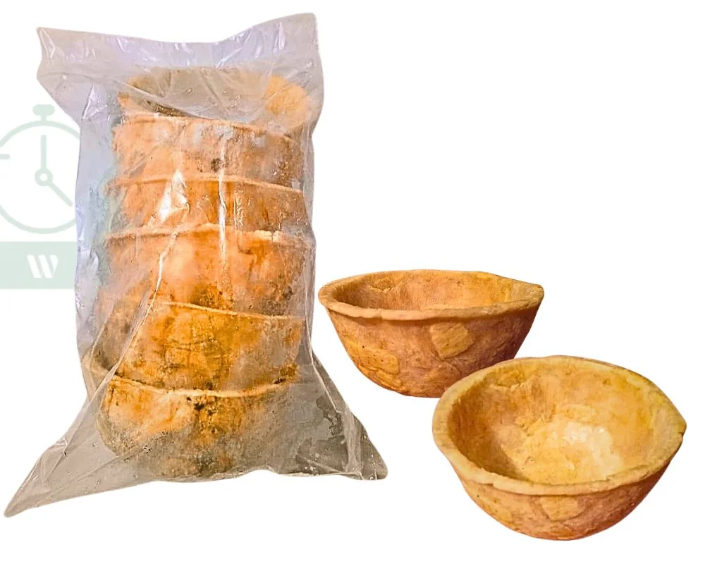 Canastas grandes de patacón de plátano verde, doradas y resistentes, perfectas para porciones abundantes en los plaillos de tu negocio de comidas.